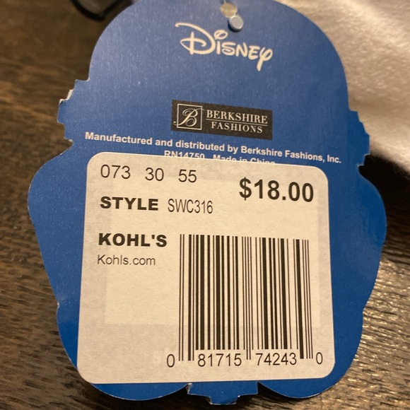 Star Wars toddler Winter Hat and Mitten set. - Picture 9 of 9